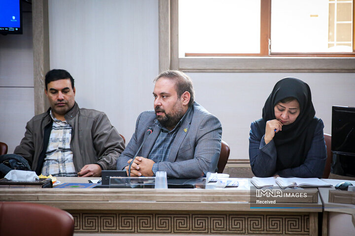 جلسه مشترک صداوسیما، معاونت حمل و نقل و ترافیک شهرداری و پلیس راهور اصفهان