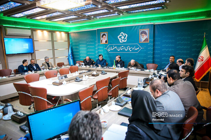 جلسه مشترک صداوسیما، معاونت حمل و نقل و ترافیک شهرداری و پلیس راهور اصفهان