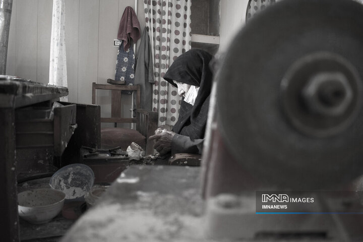 ۹۷ سال ساختن لبخند؛ میراث زنی که مادری را زندگی کرد