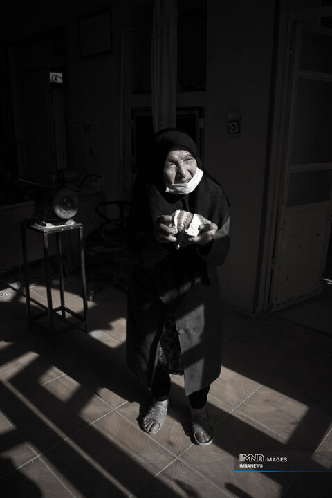 ۹۷ سال ساختن لبخند؛ میراث زنی که مادری را زندگی کرد