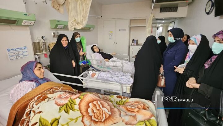 تکریم مادران، تکریم حیات و امید در جامعه است