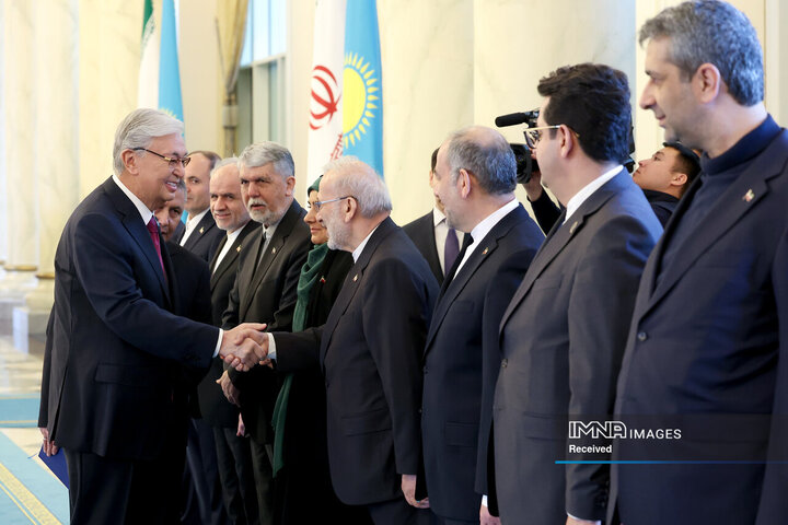 استقبال رسمی رئیس جمهور قزاقستان از مسعود پزشکیان