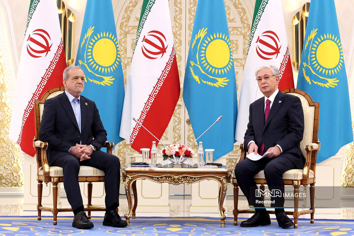 دیدار دوجانبه روسای جمهور ایران و قزاقستان