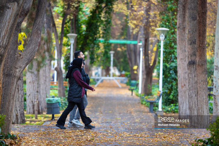 طراوت باران پاییزی در اصفهان