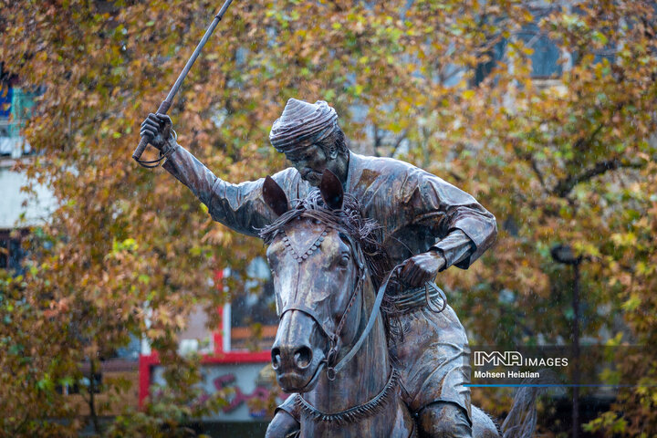 طراوت باران پاییزی در اصفهان