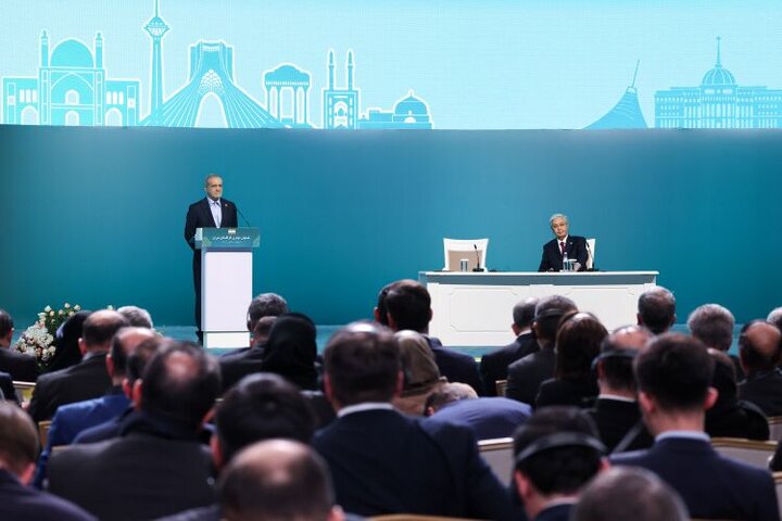 پزشکیان: شبکه‌ای پایدار از همکاری میان بخش‌های خصوصی ایران و قزاقستان ایجاد می‌کنیم