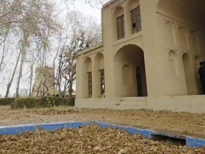 برف و باران پاییزی مهمان یزد شد