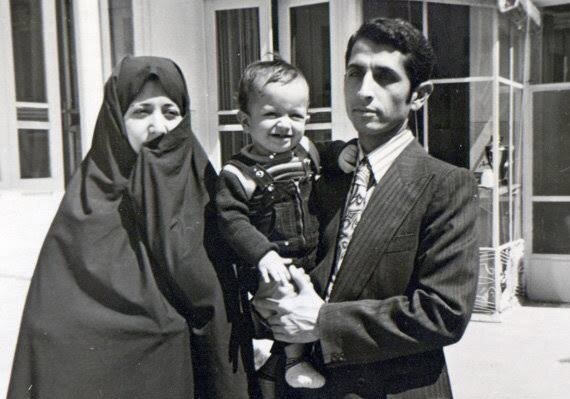 پیش از مردان در میدان؛ روایت زنانی که ستون انقلاب شدند