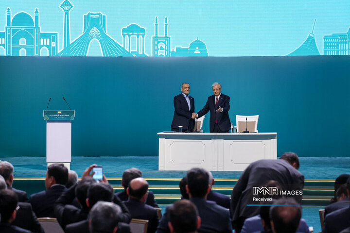 نشست مشترک فعالان اقتصادی ایران و قزاقستان