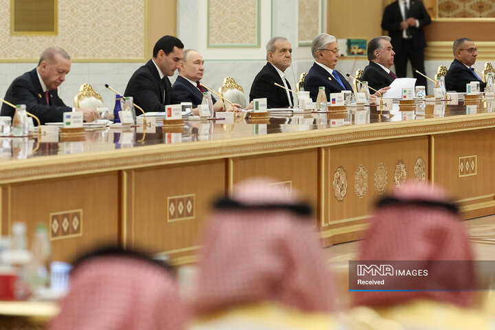 اجلاس بین‌المللی "صلح و اعتماد"