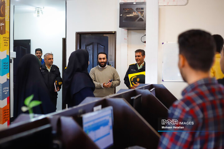 حضور رئیس پلیس مبارزه با مواد مخدر استان اصفهان در خبرگزاری ایمنا