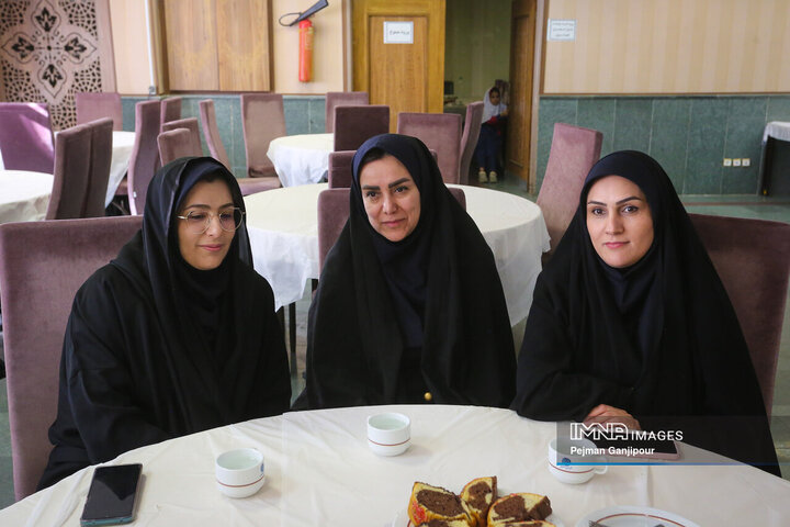 نشست تخصصی جهاد تبیین ویژه خواهران بسیجی شهرداری اصفهان