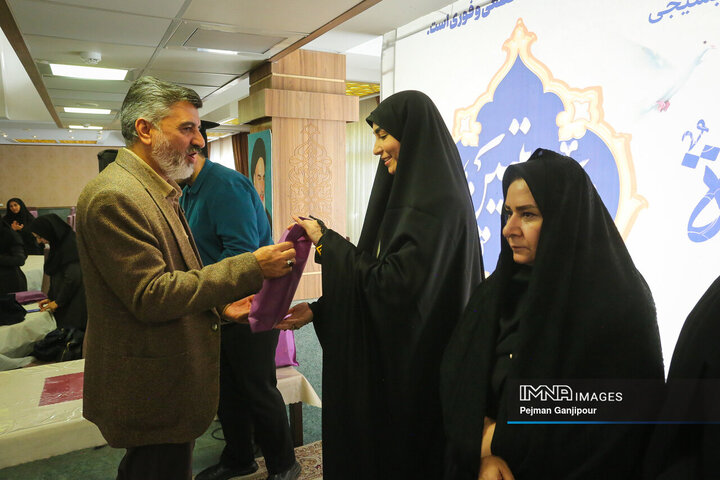 نشست تخصصی جهاد تبیین ویژه خواهران بسیجی شهرداری اصفهان