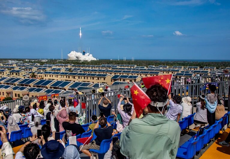 جابه‌جایی تاریخی در رهبری علمی جهان