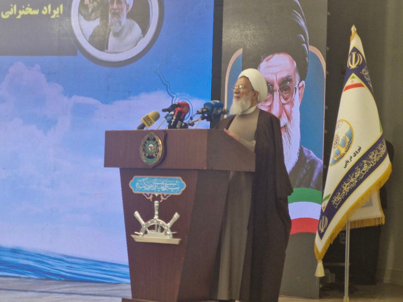 دریادار ایرانی: برنامههای خاص برای نمایش اقتدارمان در دریا داریم