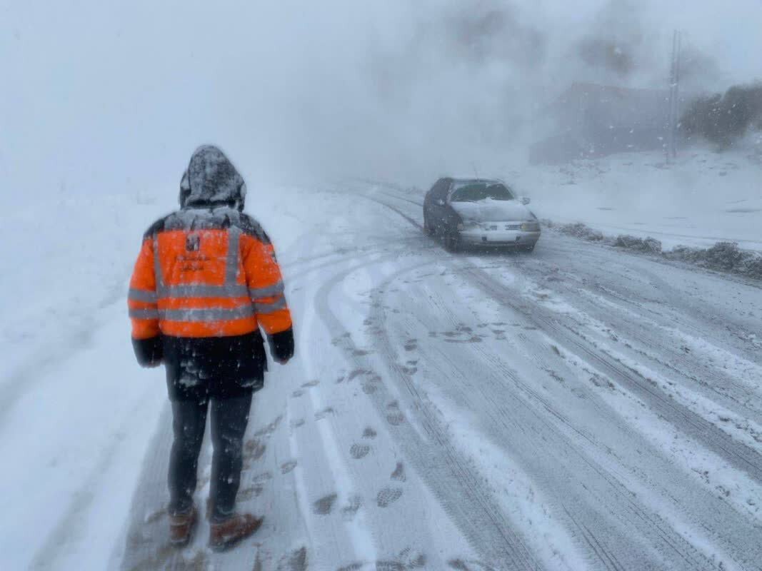 آغاز عملیات زمستانه در تمام محورهای مواصلاتی کردستان