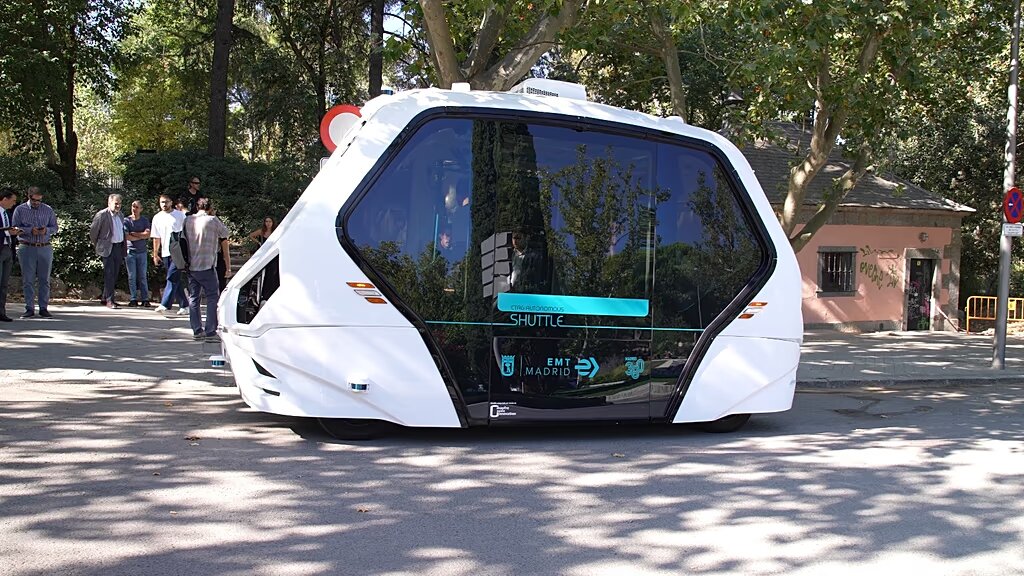 آینده ترافیک؛ خودروها با یکدیگر و شهر حرف میزنند