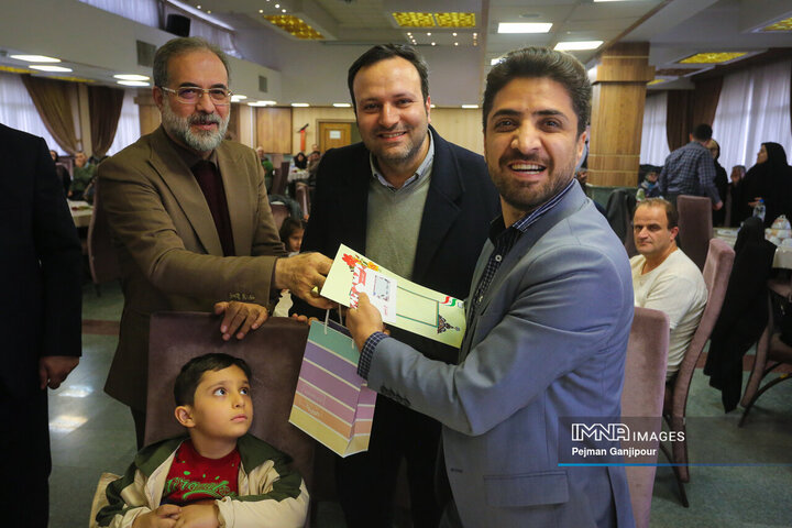 مراسم تجلیل از کارکان توان‌یاب شهرداری اصفهان