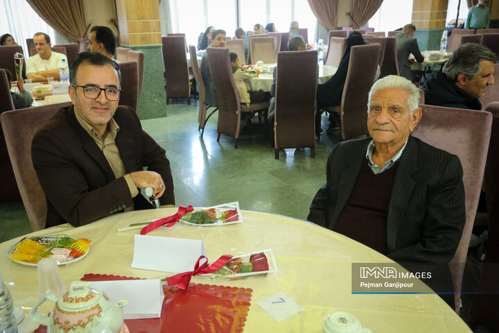 مراسم تجلیل از کارکان توان‌یاب شهرداری اصفهان