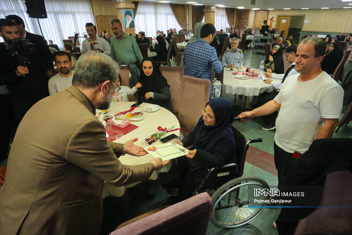 مراسم تجلیل از کارکان توان‌یاب شهرداری اصفهان