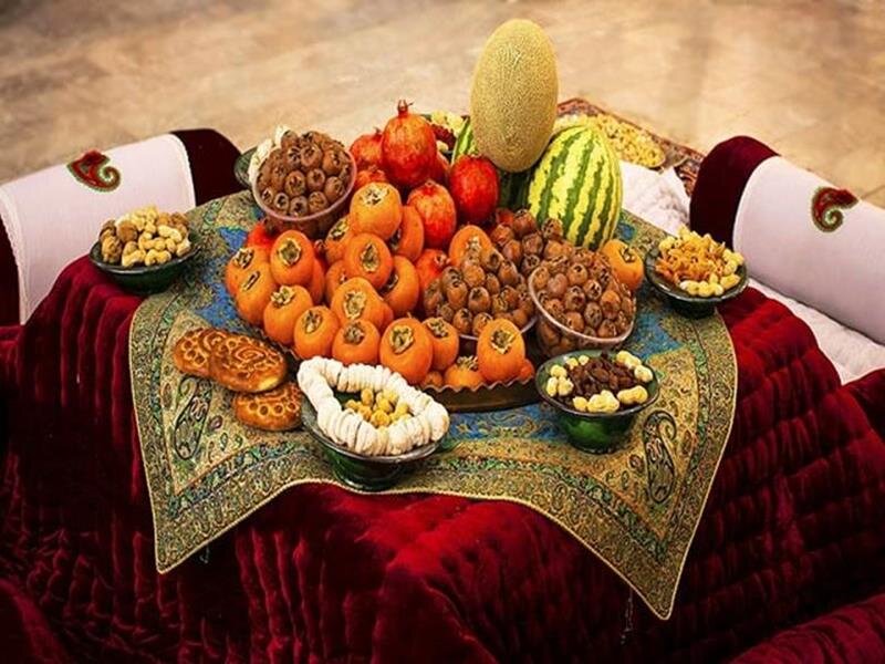 تاریخ شب یلدا ۱۴۰۴ + شب چله چه روزی و چندشنبه است ؟ | عکس و ایده یلدایی عروس