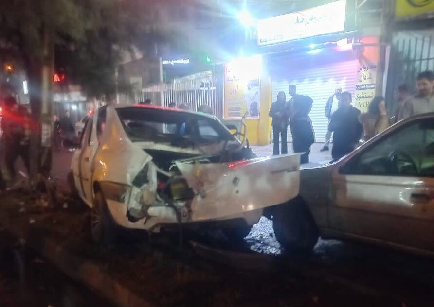 برخورد زنجیرهای خودروها در رشت یک کشته و ۲ مجروح برجای گذاشت