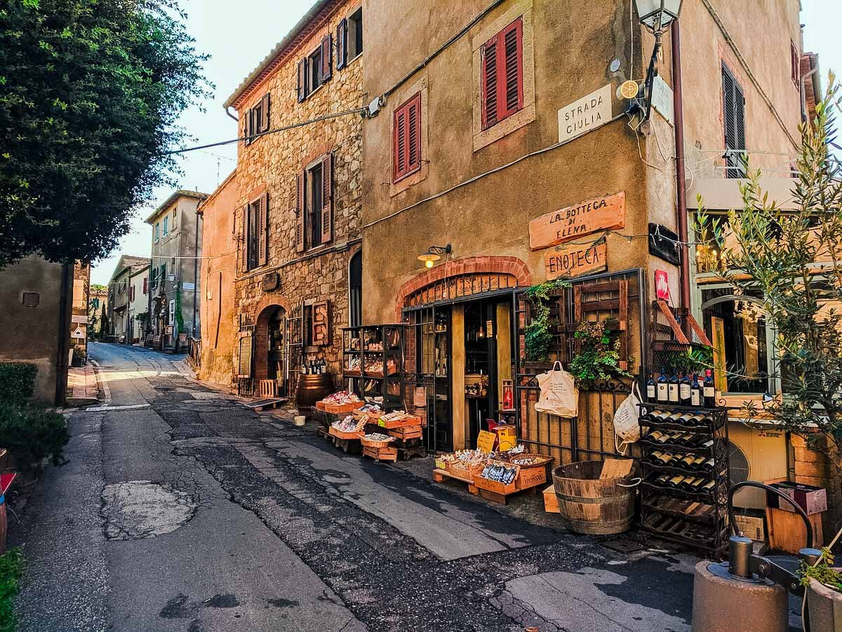 اینجا پول می‌دهند تا شما خانه‌دار شوید