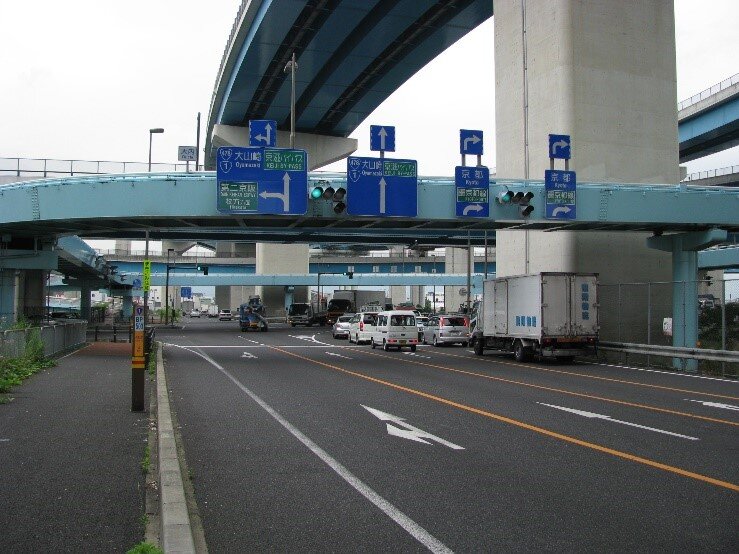 تجربه کشورهای پیشرو در ایمنی زیرساختهای جادهای