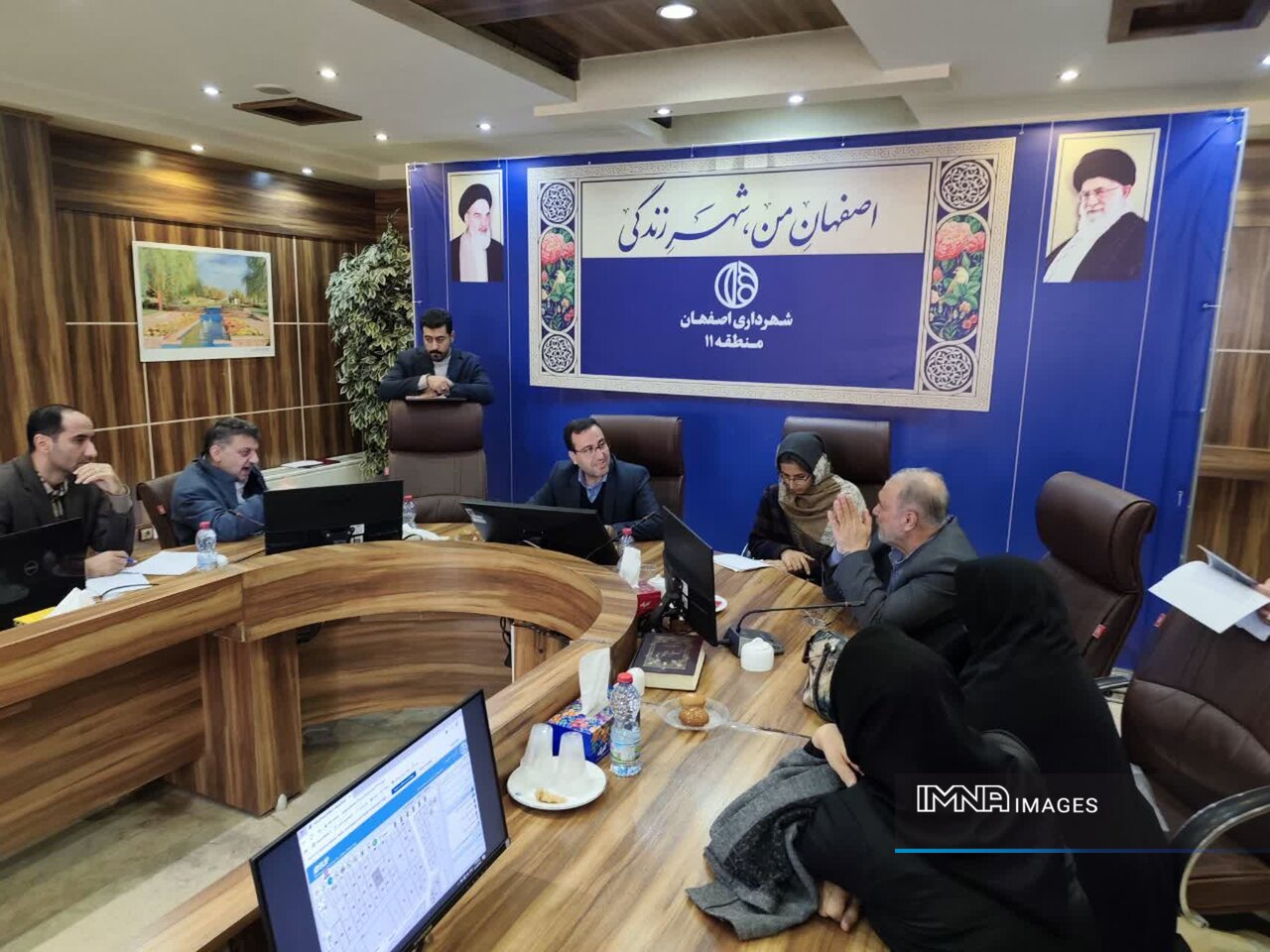 رسیدگی به ۱۶ پرونده شهروندان در جلسه کمیته نظارتی منطقه ۱۱ اصفهان