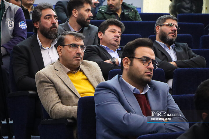 آیین رونمایی از نخستین ناوگان اتوبوس برقی اصفهان