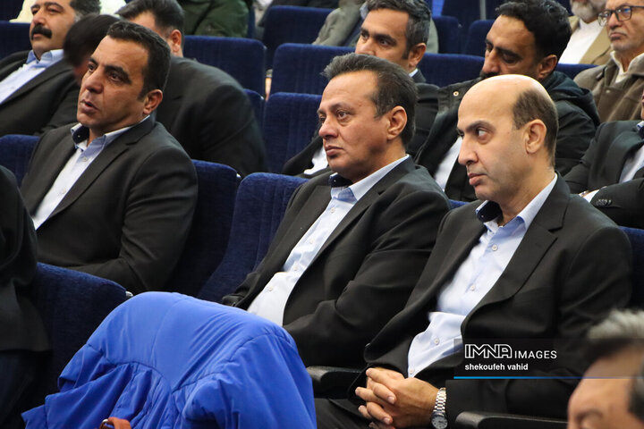 آیین رونمایی از نخستین ناوگان اتوبوس برقی اصفهان