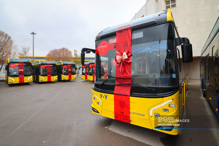 آیین رونمایی از نخستین ناوگان اتوبوس برقی اصفهان