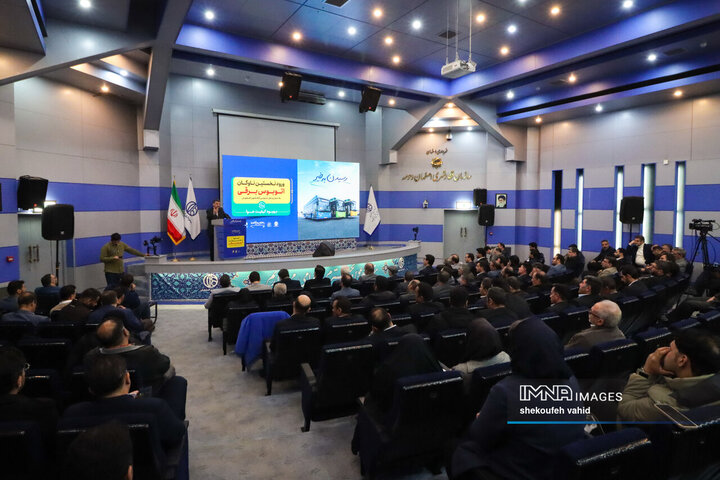 آیین رونمایی از نخستین ناوگان اتوبوس برقی اصفهان