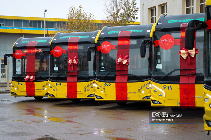 آیین رونمایی از نخستین ناوگان اتوبوس برقی اصفهان