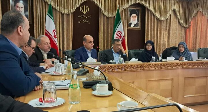 بررسی چالش‌های پسماند گیلان در کارگروه ملی مدیریت پسماند