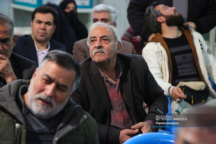 نشست مسئولین استان با مردم منطقه 15 شهرداری اصفهان