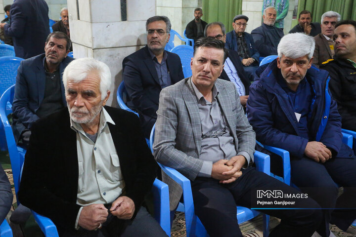 نشست مسئولین استان با مردم منطقه 15 شهرداری اصفهان