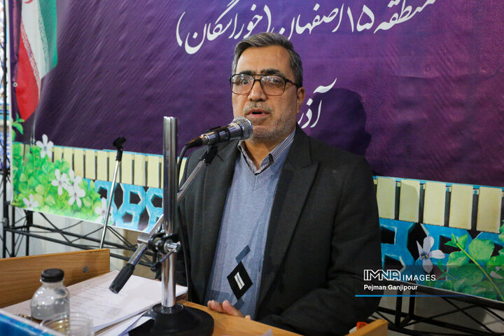 نشست مسئولین استان با مردم منطقه 15 شهرداری اصفهان