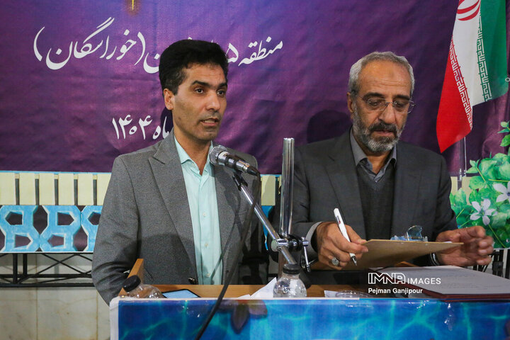 نشست مسئولین استان با مردم منطقه 15 شهرداری اصفهان