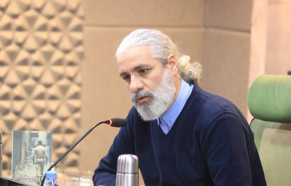 مخاطبین کتابهایمان را به نازکاندیشی کشاندهایم