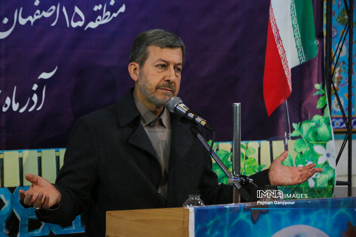 نشست مسئولین استان با مردم منطقه 15 شهرداری اصفهان