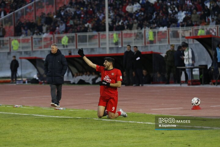 مرحله یک شانزدهم نهایی جام حذفی؛ تراکتور - پرسپولیس