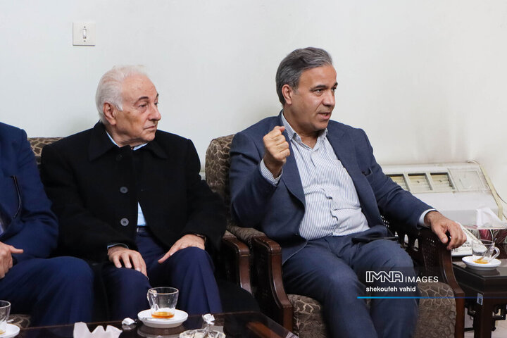 دیدار شهردار اصفهان و اعضای مجمع خیرین بهداشت و درمان استان