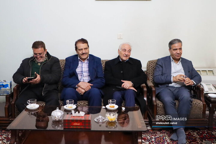 دیدار شهردار اصفهان و اعضای مجمع خیرین بهداشت و درمان استان