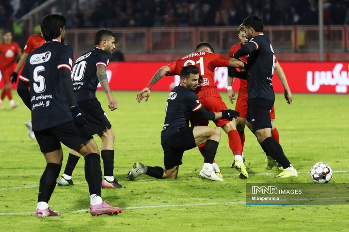 مرحله یک شانزدهم نهایی جام حذفی؛ تراکتور - پرسپولیس