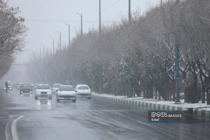 اراک؛ پاییزی که به زمستان سلام کرد