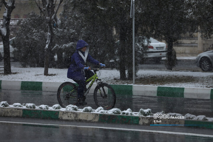اراک؛ پاییزی که به زمستان سلام کرد