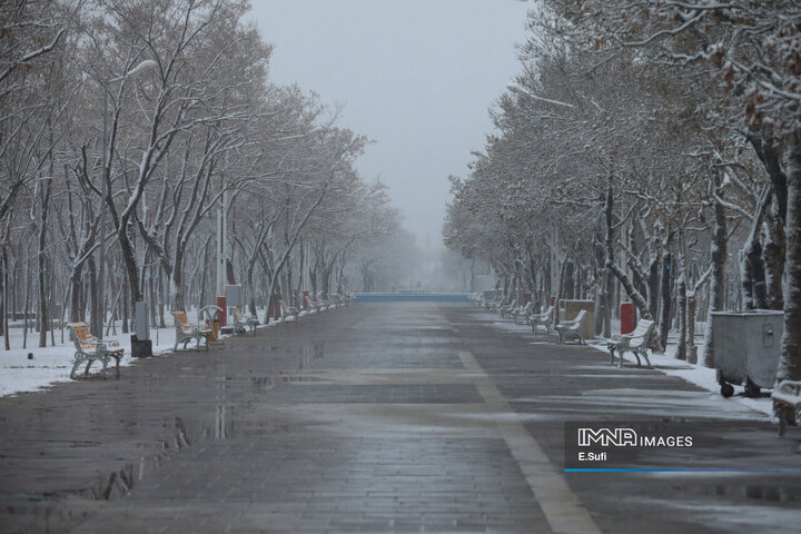 اراک؛ پاییزی که به زمستان سلام کرد