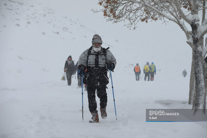 اراک؛ پاییزی که به زمستان سلام کرد