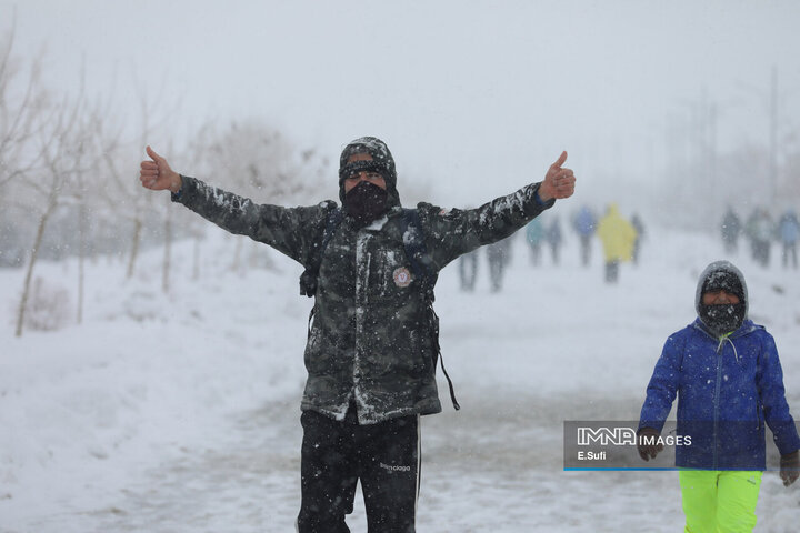 اراک؛ پاییزی که به زمستان سلام کرد